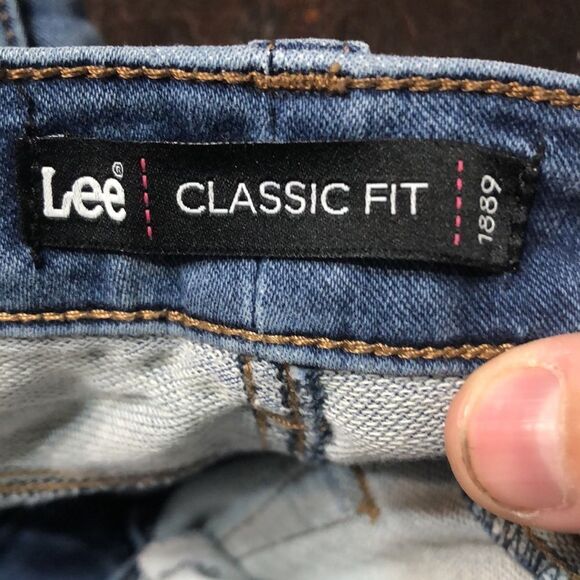 3For$20 jeans size 8 short - Picture 3 of 4